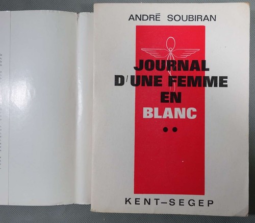 Journal une femme blanc - journal,